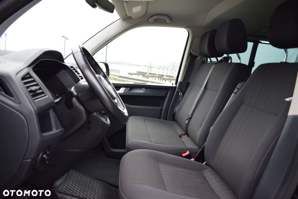 Volkswagen Transporter Caravelle DSG Lang Comfortline - 10