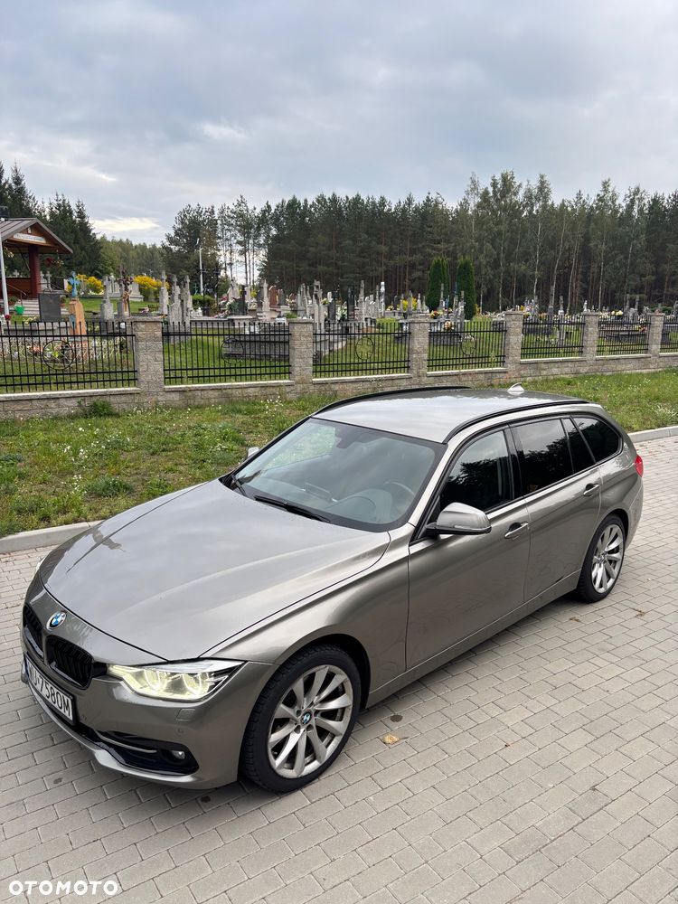 BMW Seria 3 320d Sport Line - 13