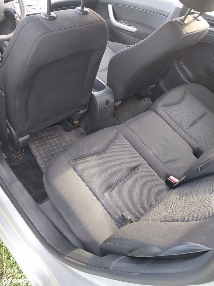 Peugeot 308 - 8