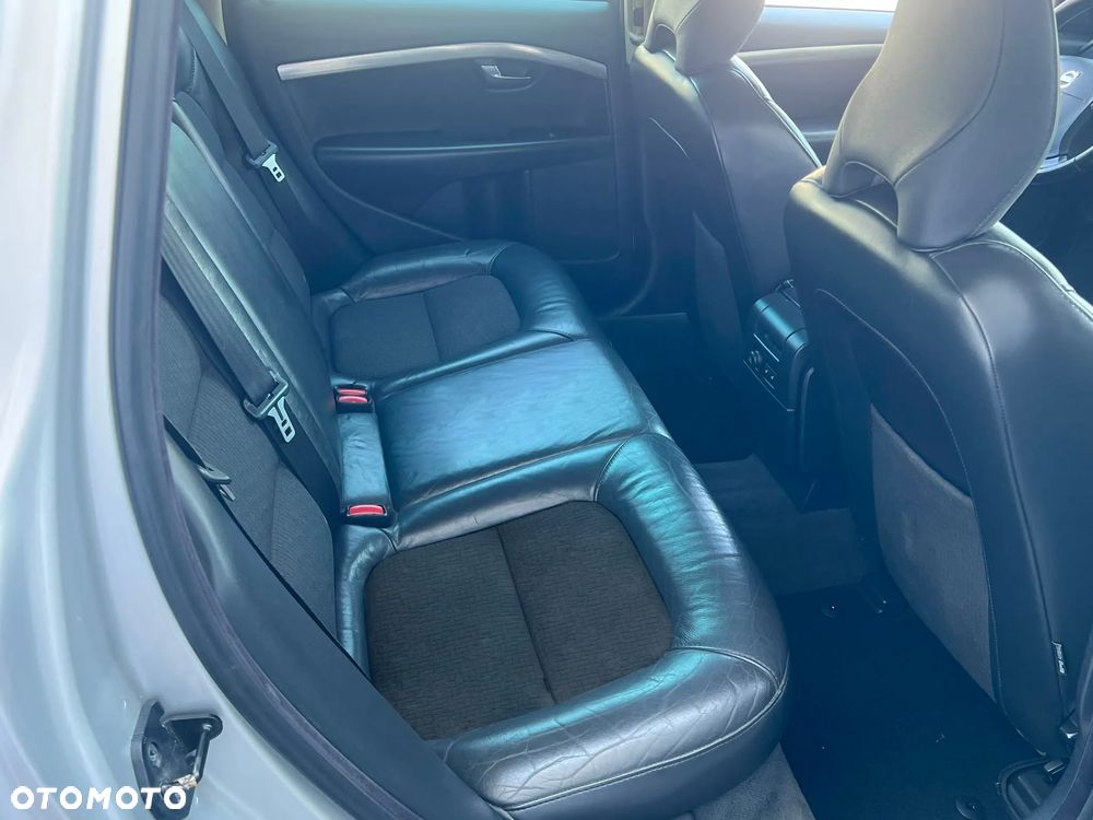 Volvo V70 D5 AWD Summum - 20