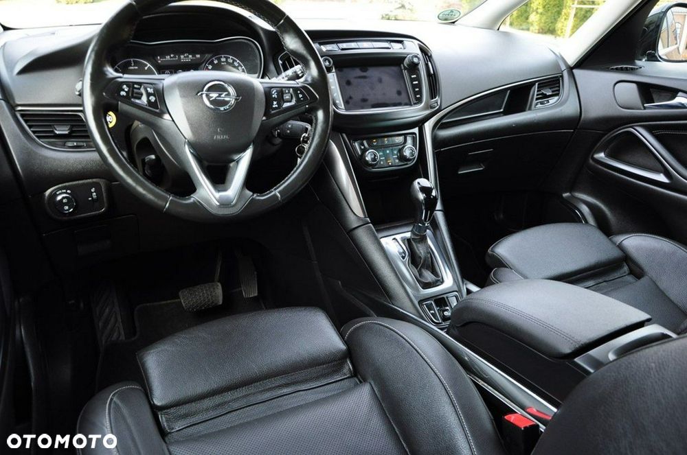 Opel Zafira - 37