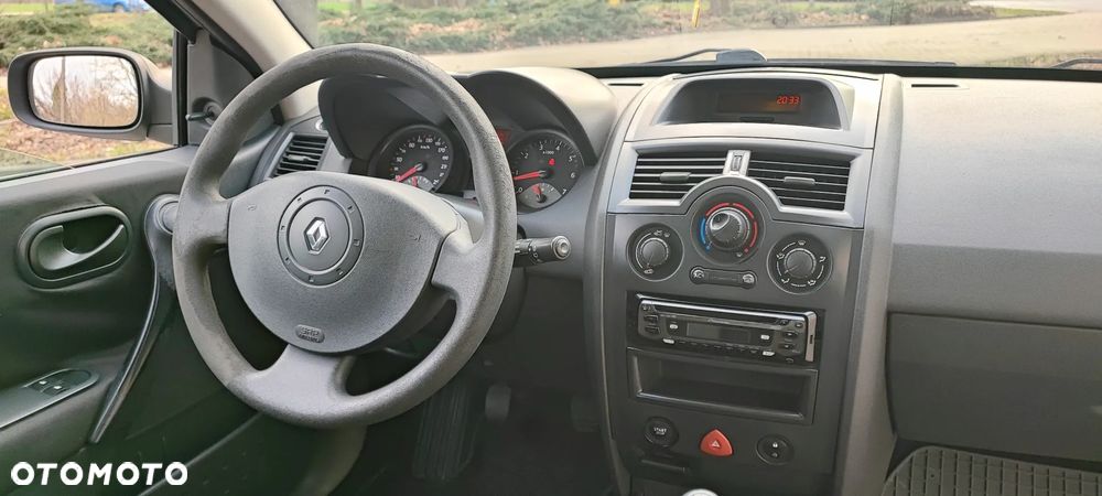 Renault Megane 1.6 16V Luxe Expression - 13