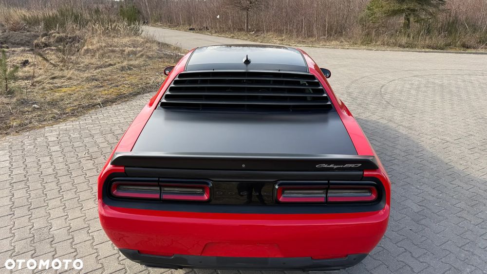 Dodge Challenger - 15