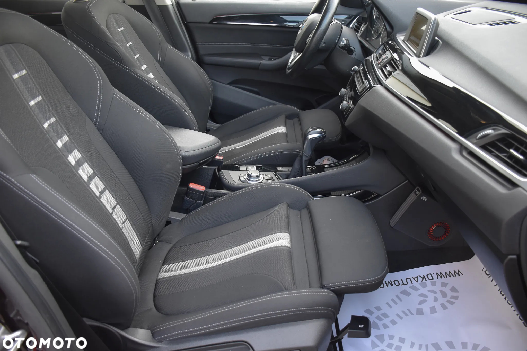 BMW X1 xDrive20i xLine sport - 25