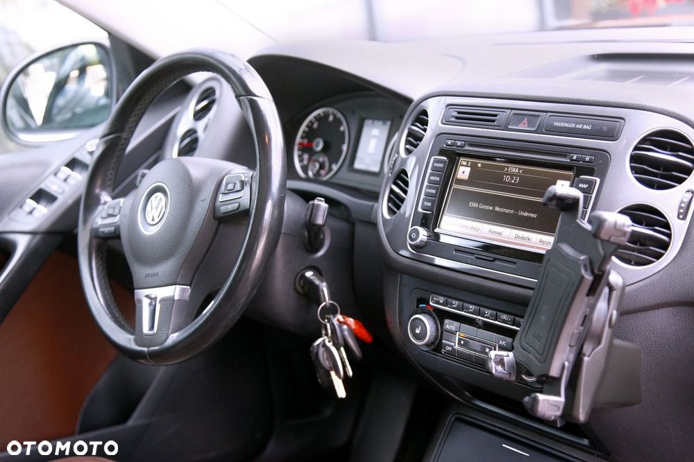 Volkswagen Tiguan - 16
