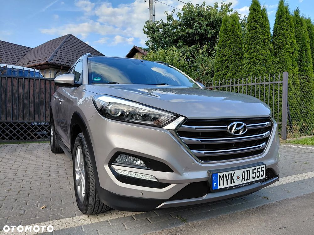 Hyundai Tucson 2.0 CRDI BlueDrive Style 2WD - 5