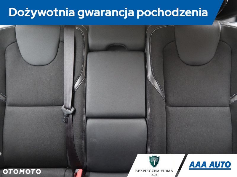 Volvo V40 - 12
