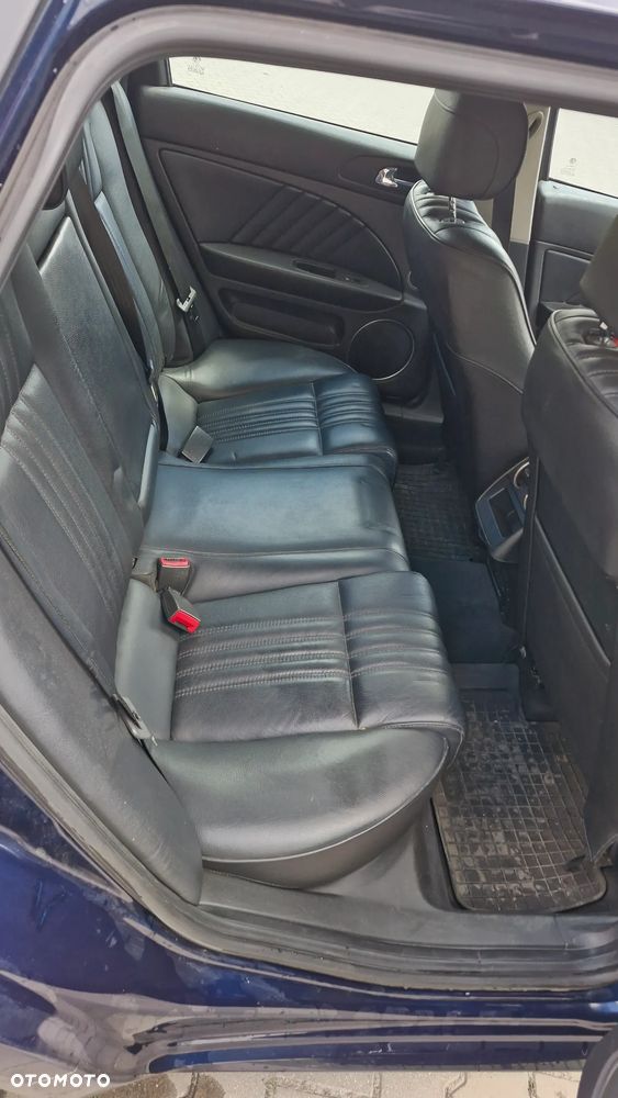 Alfa Romeo 159 2.2JTS Distinctive - 8