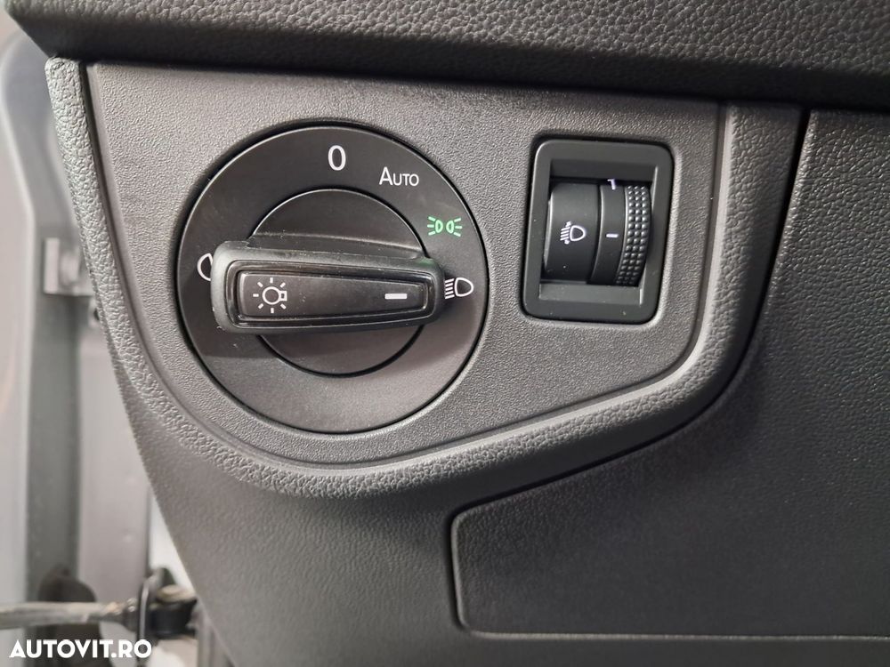 Volkswagen Taigo - 12