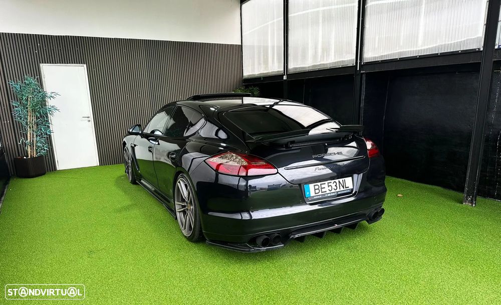 Porsche Panamera Turbo PDK - 6