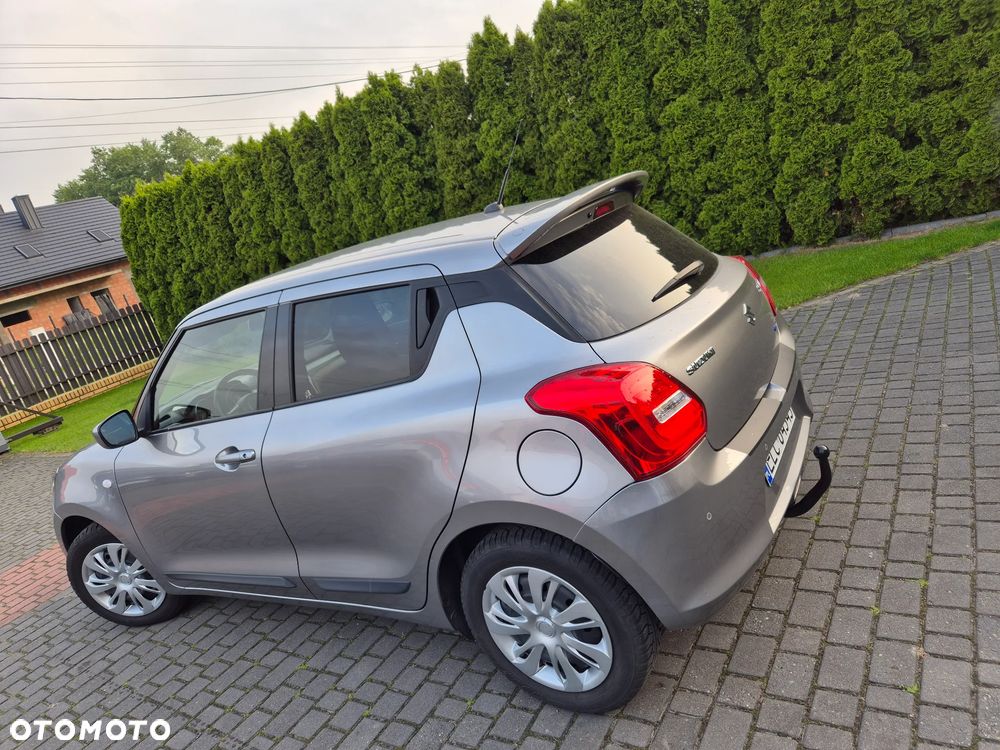 Suzuki Swift - 1