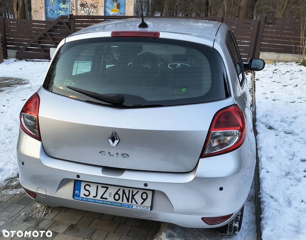 Renault Clio 1.2 16V Dwudziestka - 4