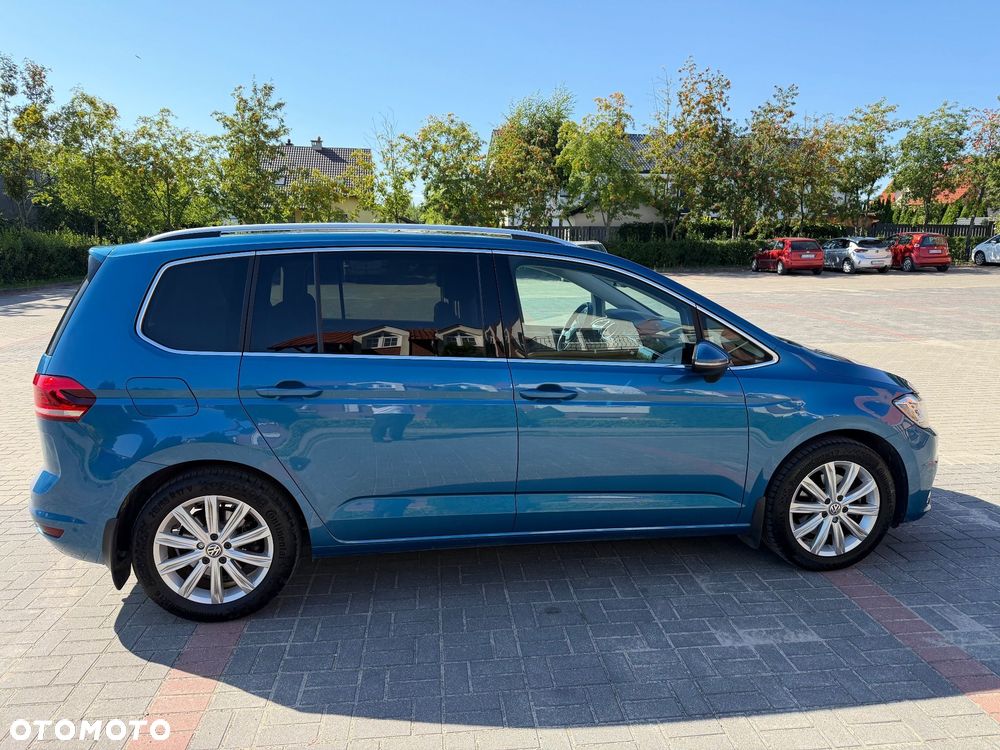 Volkswagen Touran - 5