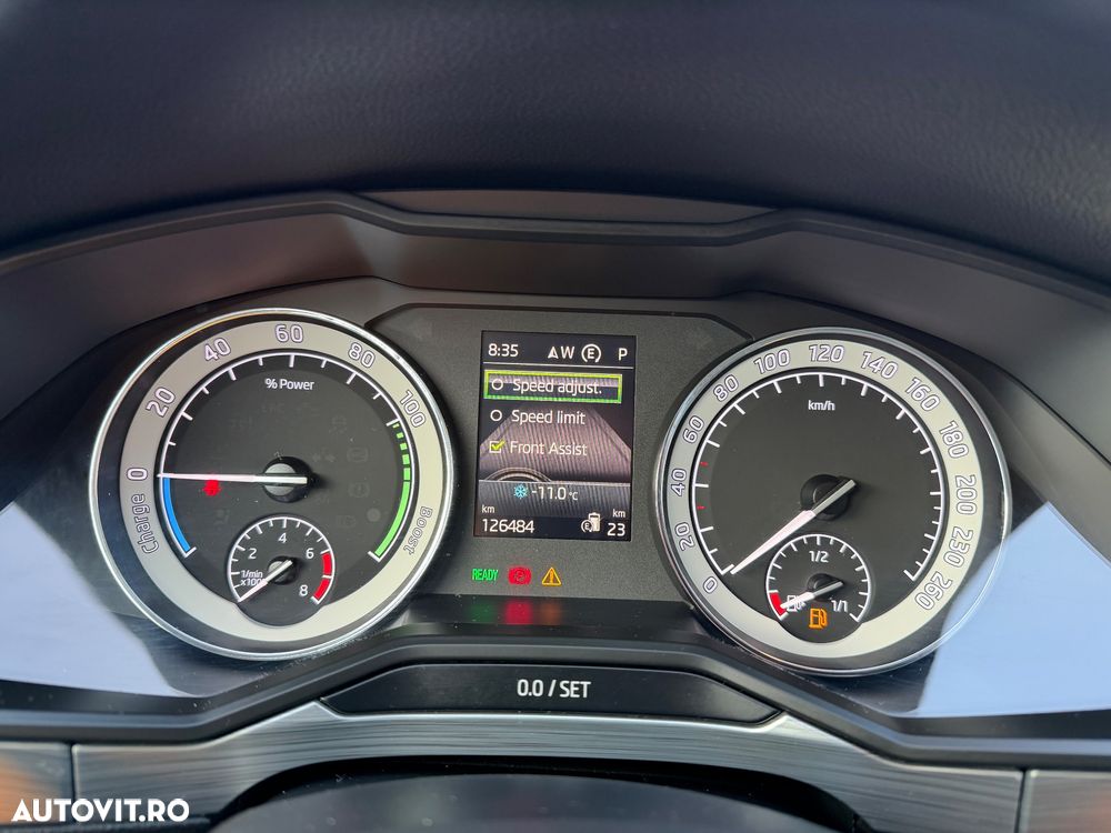 Skoda Superb 1.4 TSI DSG Ambition - 30