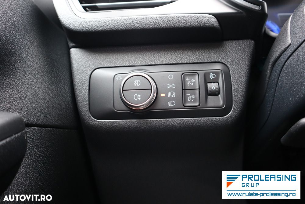 Ford Kuga - 11