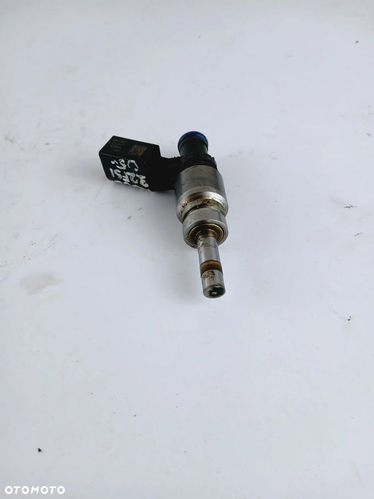 Wtrysk Wtryskiwacz Paliwa Benzyny 06E906036C Audi - 3