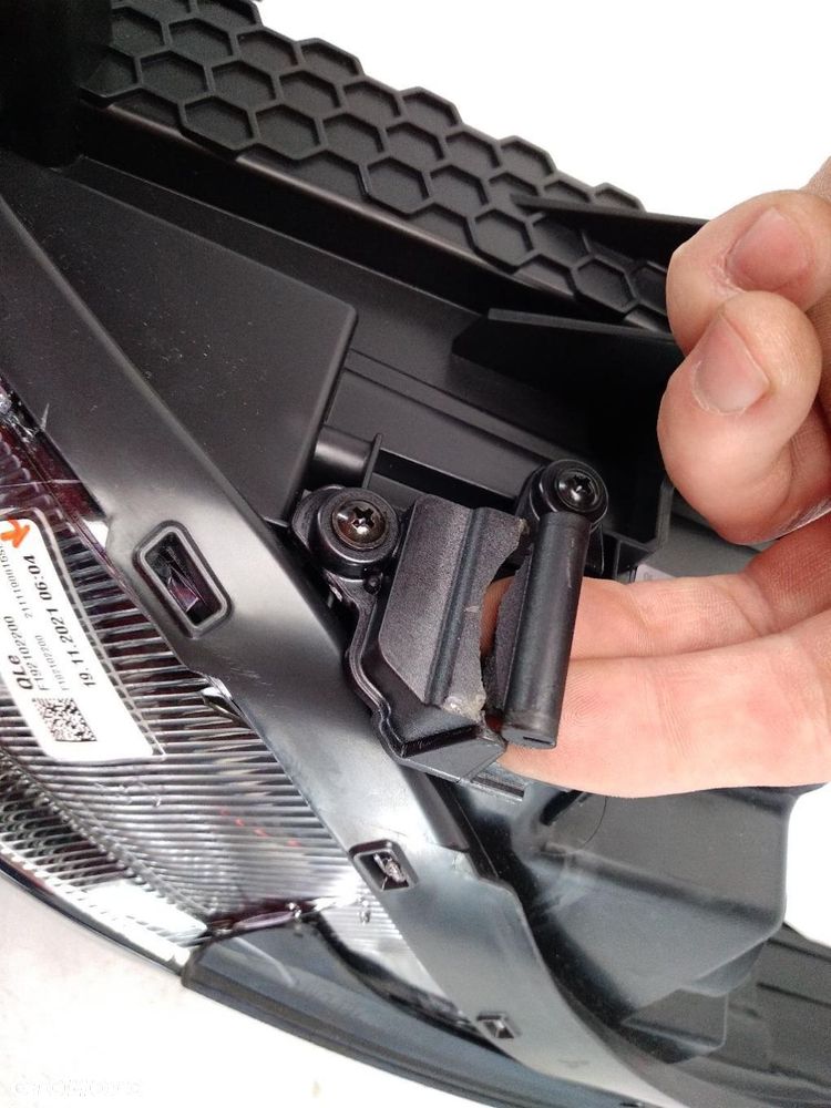 LAMPA PRAWA PRZÓD LED KIA SPORTAGE 4 IV  LIFT F1921-52610 - 10