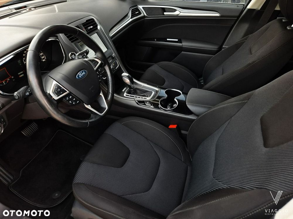 Ford Mondeo 2.0 EcoBlue Titanium - 23