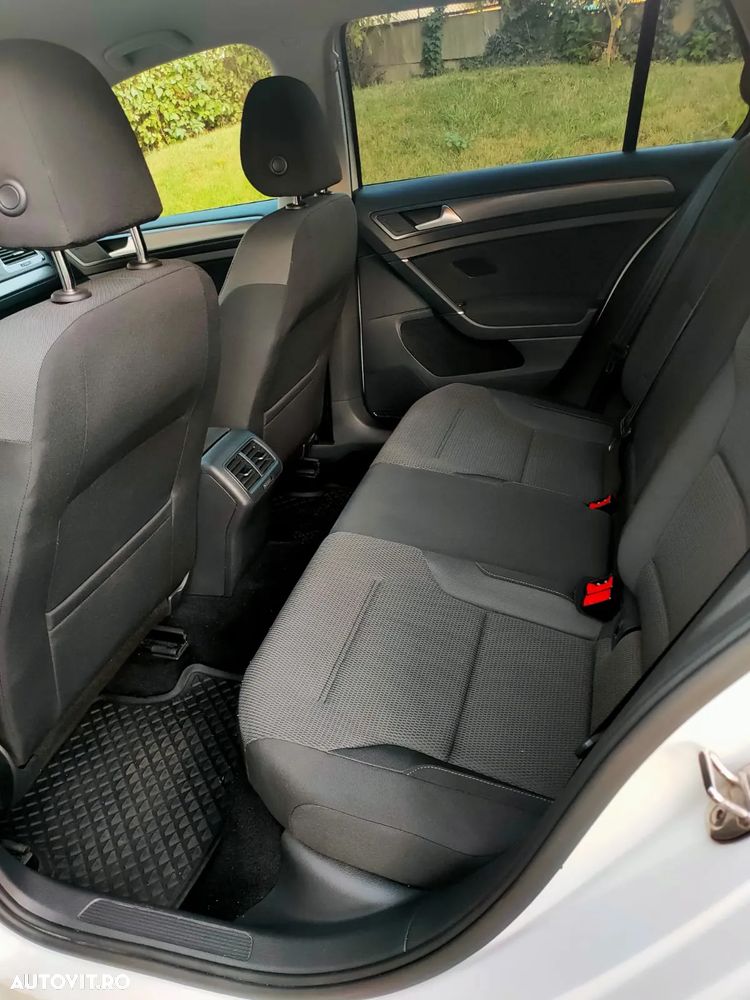 Volkswagen Golf 1.5 TSI BlueMotion ACT DSG Comfortline - 9