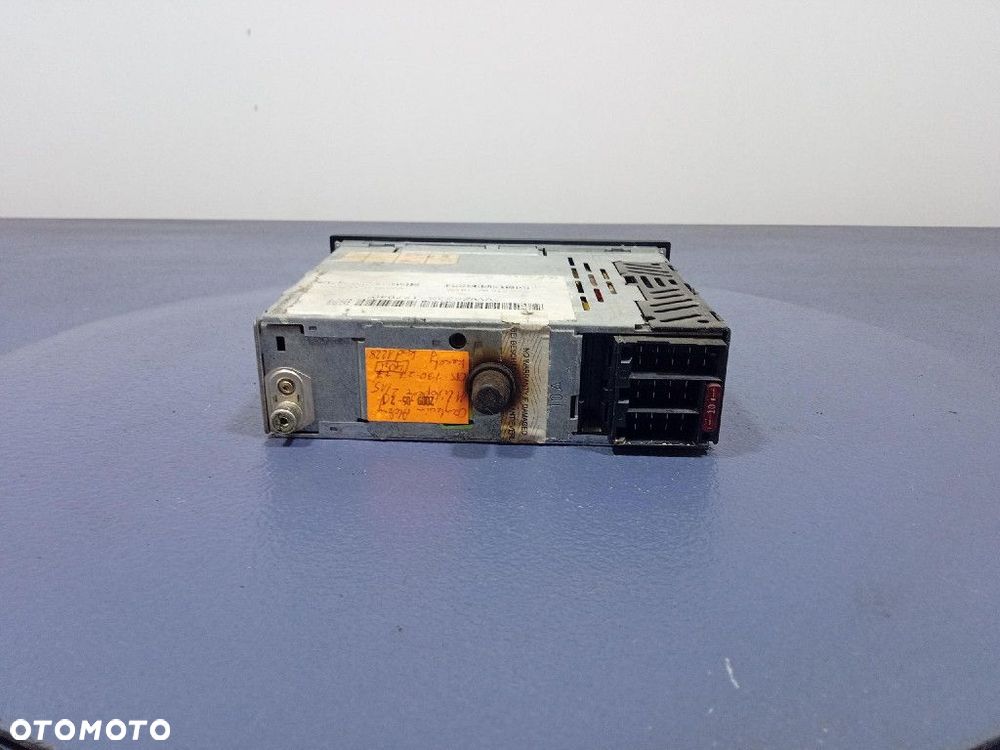 VW PASSAT B4 GOLF III RADIO FABRYCZNE KASETY GAMMA 1H0035186 - 4