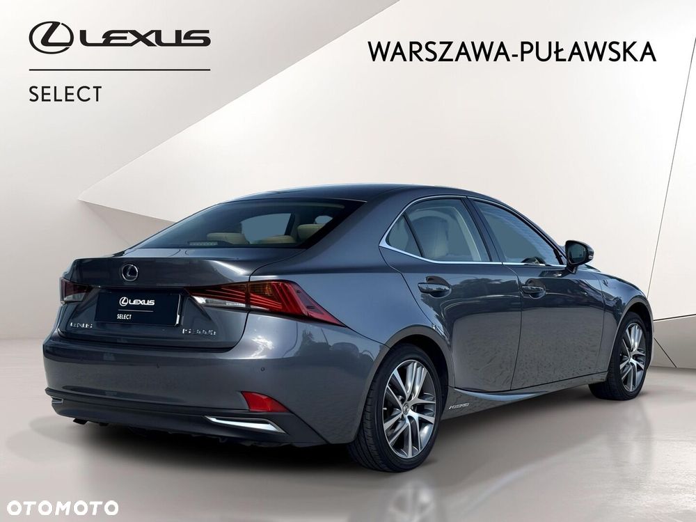 Lexus IS - 7
