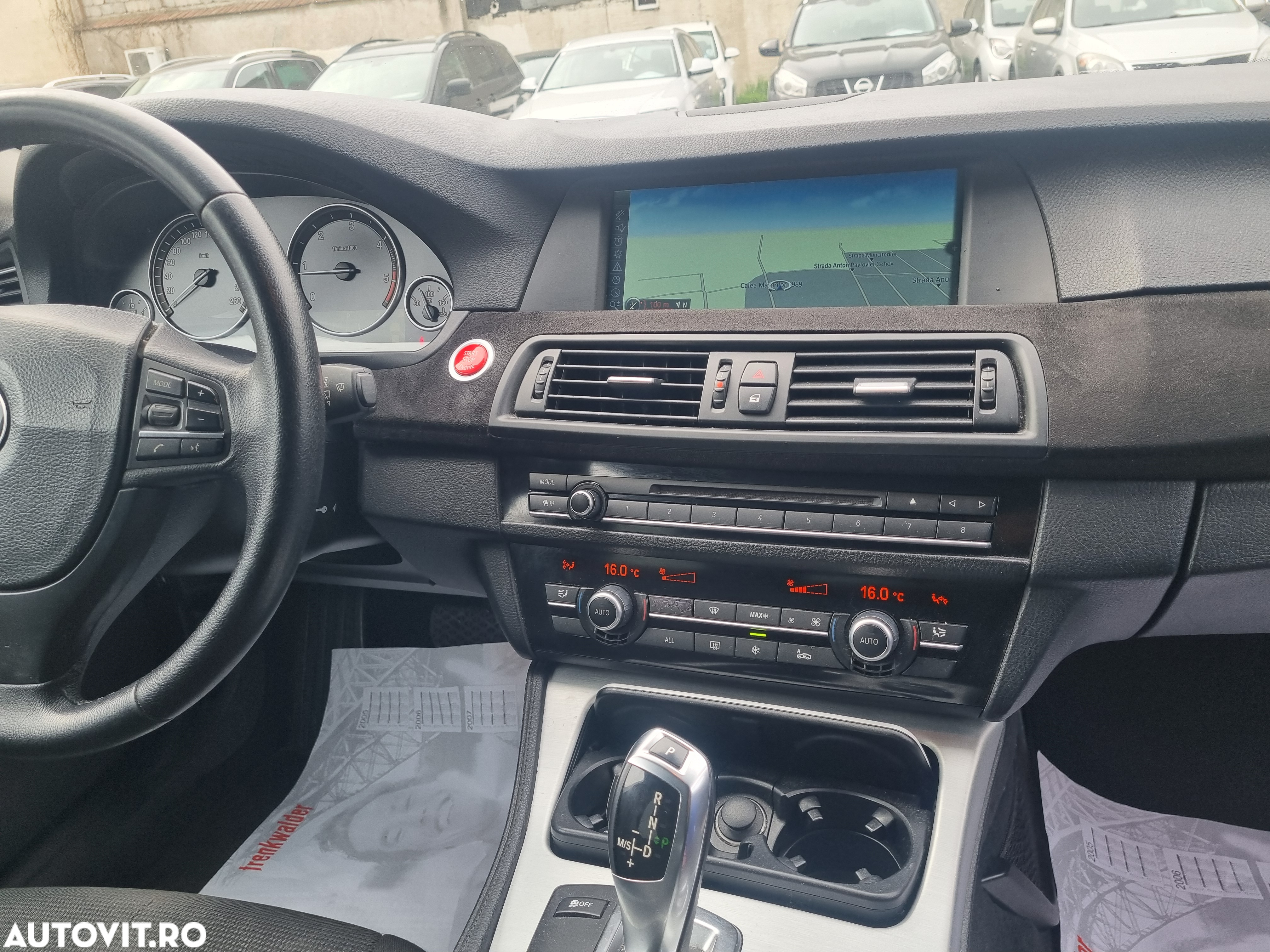 BMW Seria 5 520d Aut. Luxury Line - 8