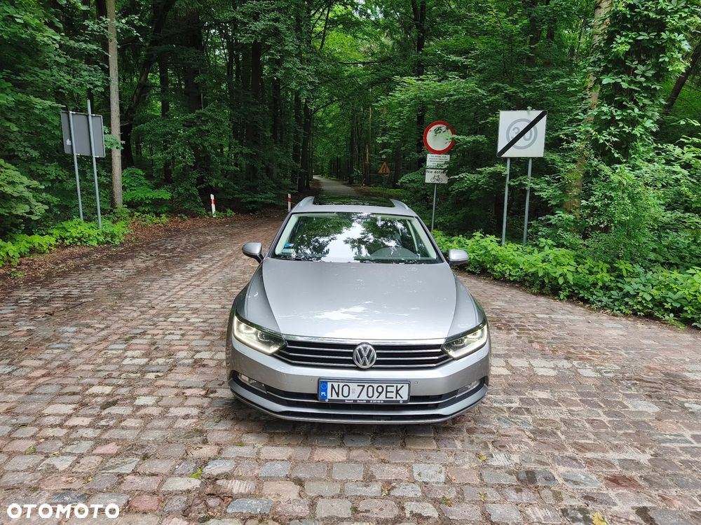 Volkswagen Passat - 4