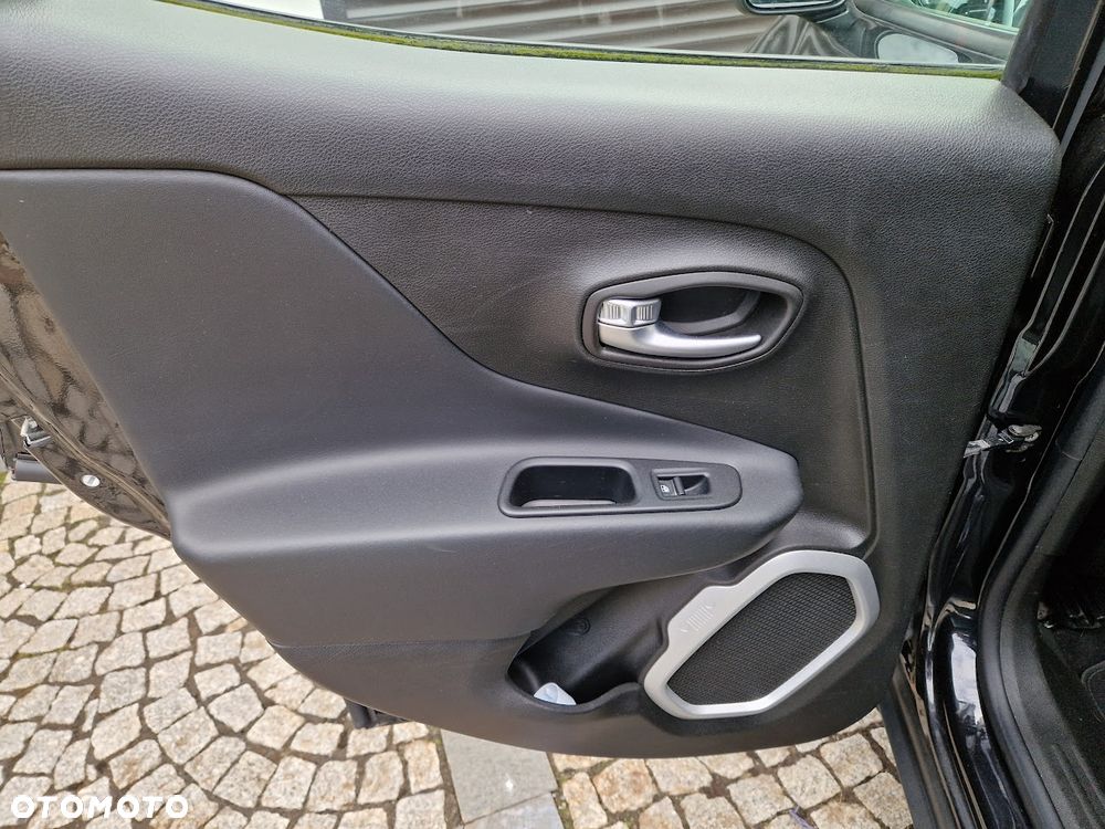 Jeep Renegade 1.4 MultiAir Limited - 17