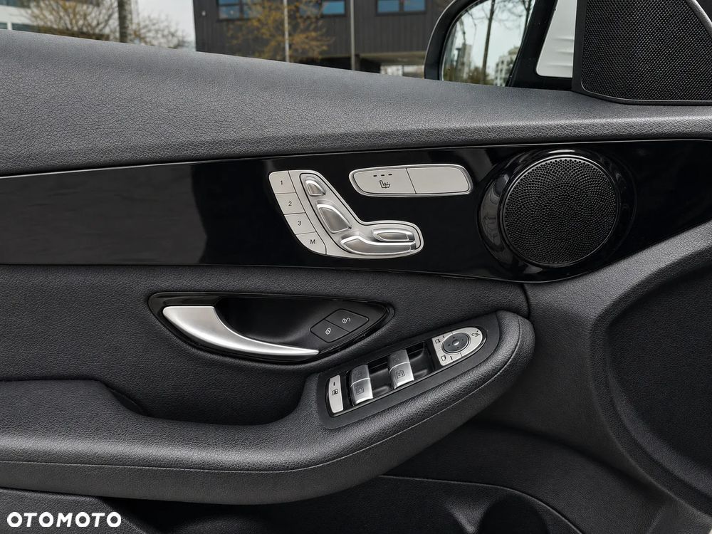 Mercedes-Benz Klasa C 250 9G-TRONIC Exclusive - 9