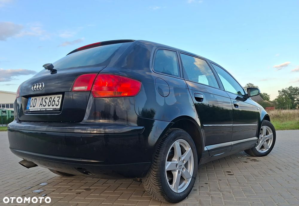 Audi A3 Sportback 1.9 TDI Attraction - 14