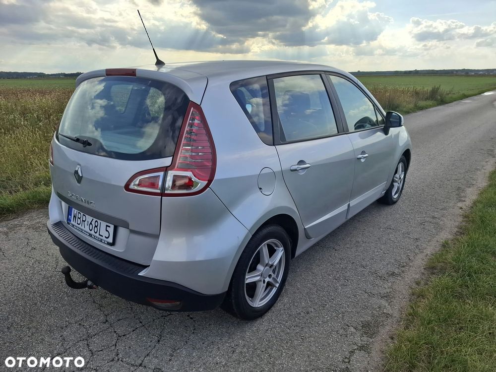 Renault Scenic 1.6 16V Authentique - 3
