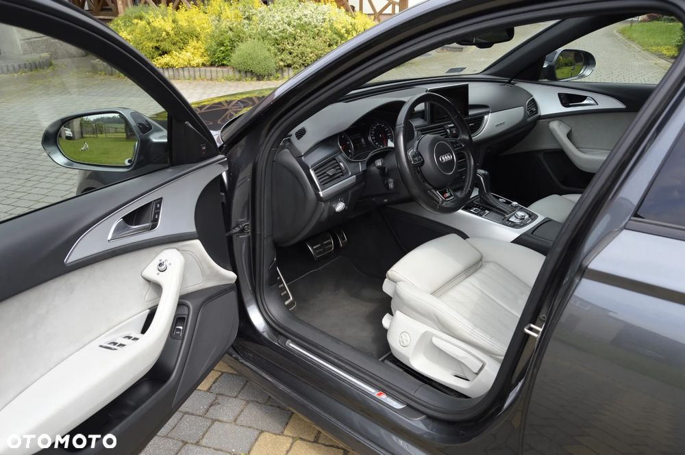 Audi A6 Avant 3.0 TDI quattro S tronic - 10