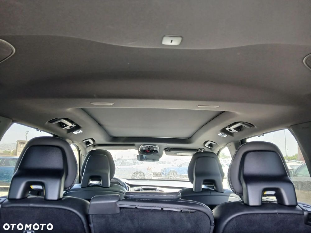 Volvo XC 90 - 5