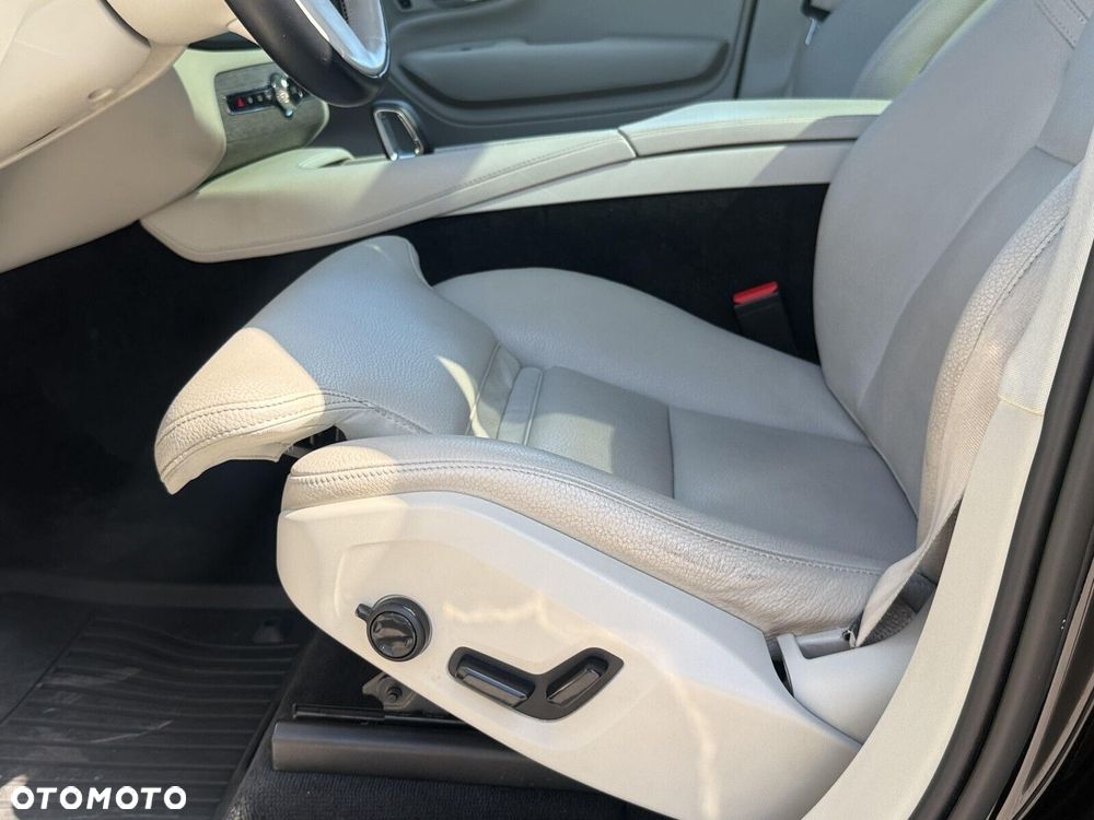 Volvo XC 90 - 13
