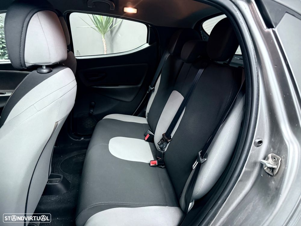 Lancia Ypsilon 1.3 MultiJet Gold - 15