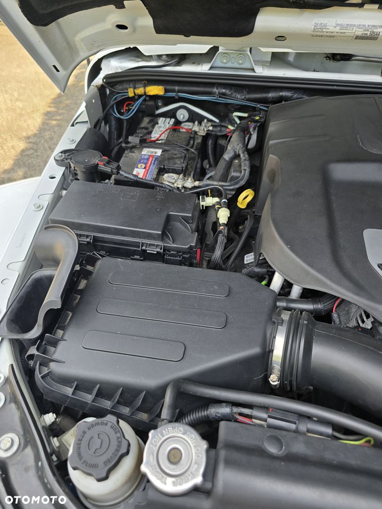 Jeep Wrangler 3.6 Unlim Sahara - 24