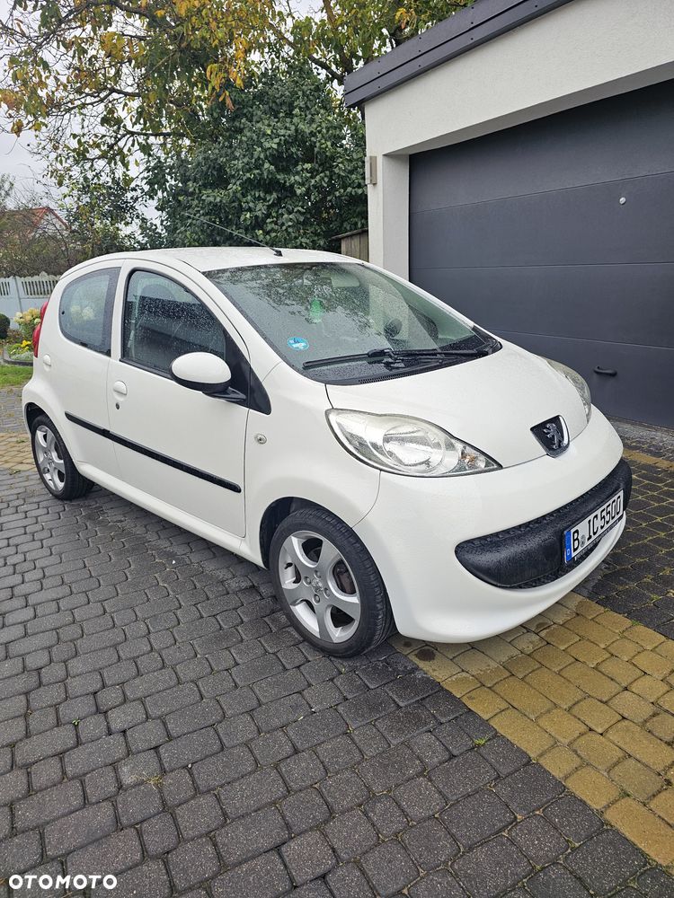 Peugeot 107 70 2-Tronic Filou - 4