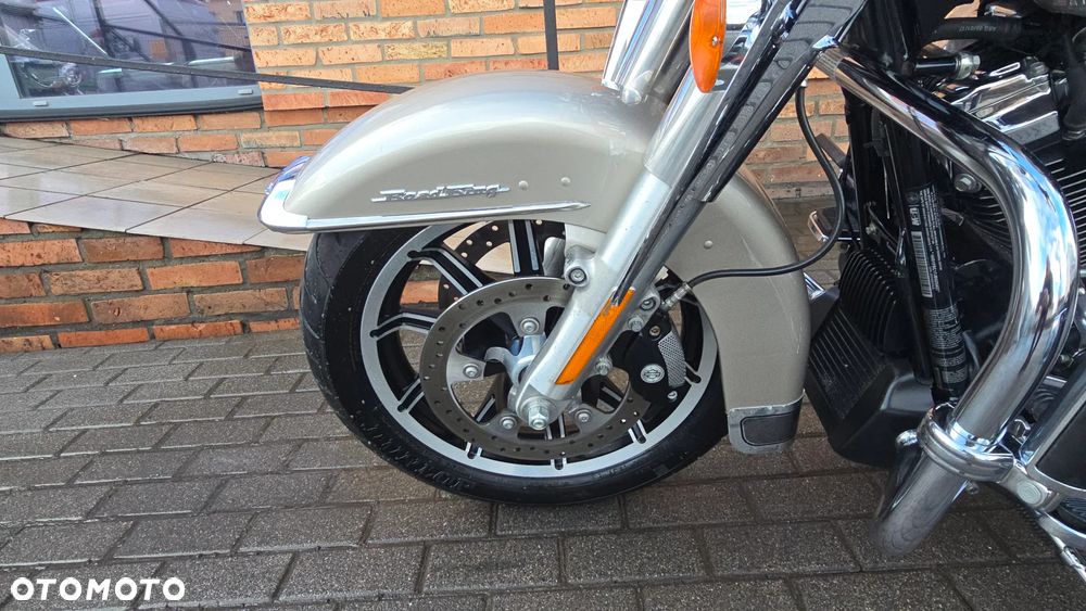 Harley-Davidson Touring Road King - 21