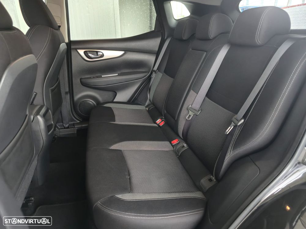 Nissan Qashqai 1.3 DIG-T N-Connecta - 6