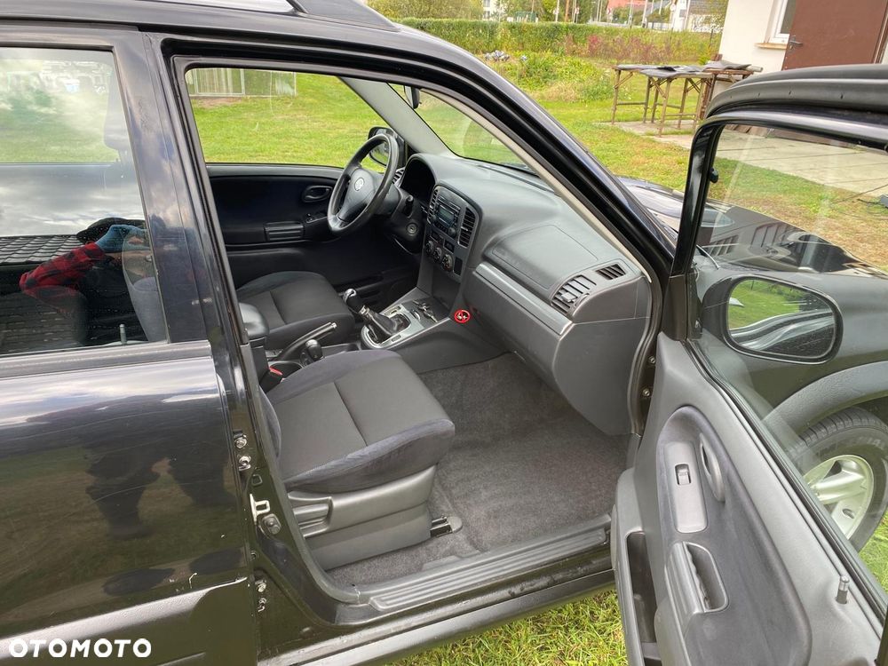 Suzuki Grand Vitara 2.0 TDi - 9