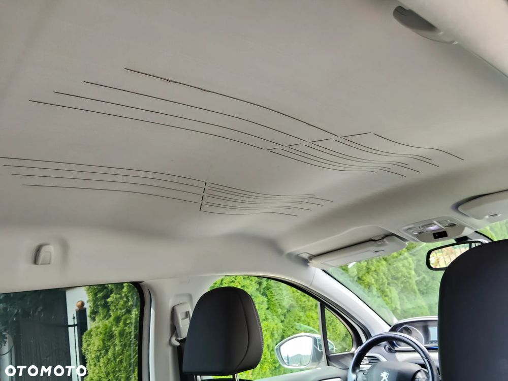 Peugeot 2008 e-HDi FAP 115 STOP & START Allure - 34