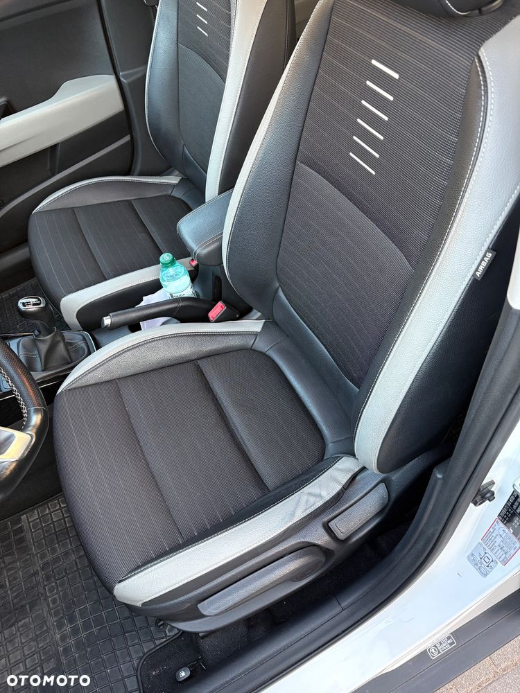 Kia Stonic 1.0 T-GDI L - 8