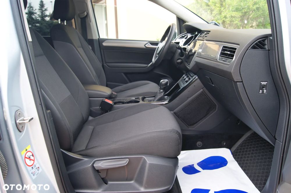 Volkswagen Touran 2.0 TDI SCR DSG Comfortline - 29