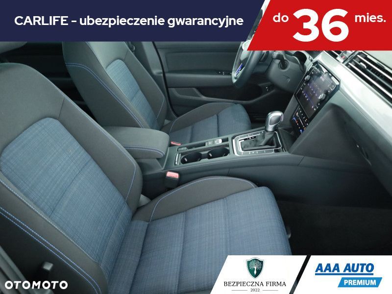 Volkswagen Passat - 9