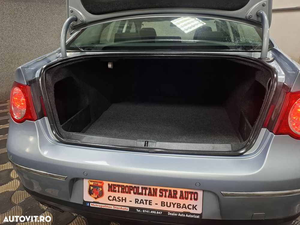 Volkswagen Passat 2.0 TDI BlueMotion Technology DPF Comfortline - 9