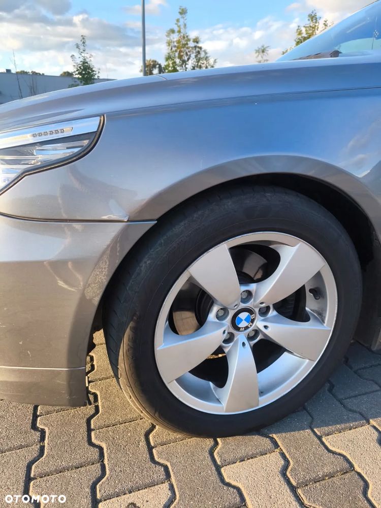 BMW Seria 5 520d - 13