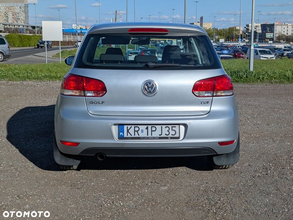 Volkswagen Golf 1.6 TDI Comfortline - 9