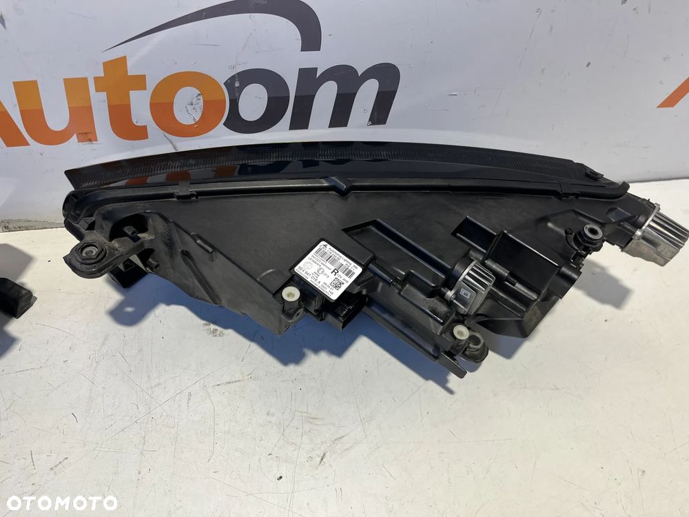 Škoda Octavia IV 4 lampa lewy/prawy  przód 5E4941015A,5E4941016A 2021R - 11