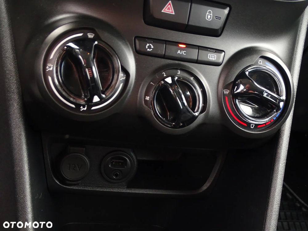 Peugeot 2008 1.2 Pure Tech Active EU6 - 10