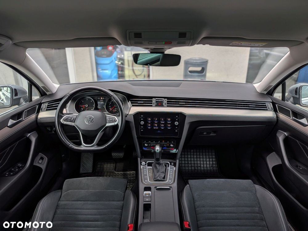 Volkswagen Passat 2.0 TDI Elegance DSG - 12
